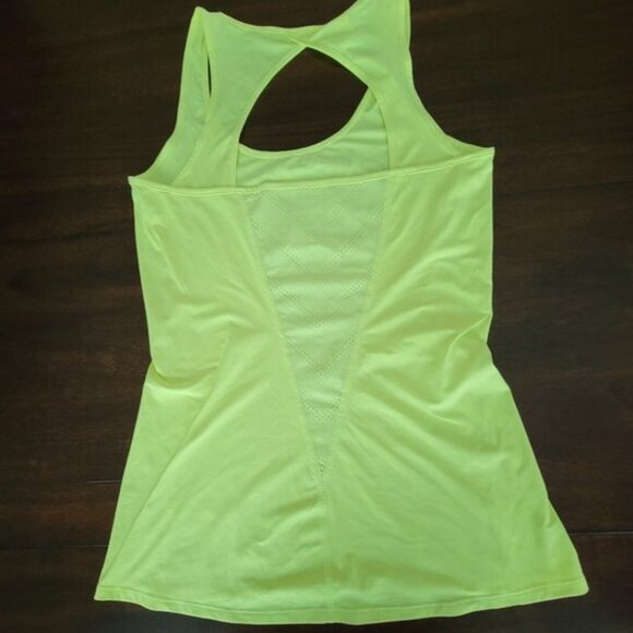 Under Armour Tank Top Women's  Running Heatgear Fitted Tank Top Sz S - Picture 4 of 5